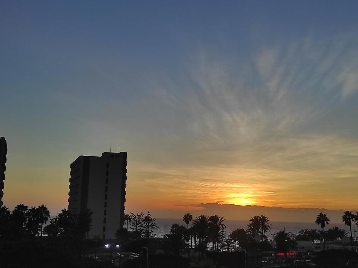 Big 3 Rooms Apartment, 83M2, With 3 Balconies And Ocean View Playa de las Americas  Eksteriør bilde